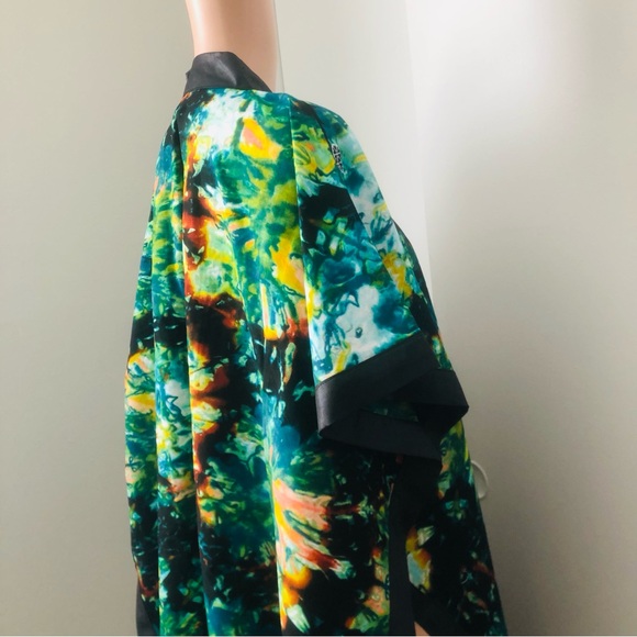 Colorful Abstract Kimono - Picture 12 of 16